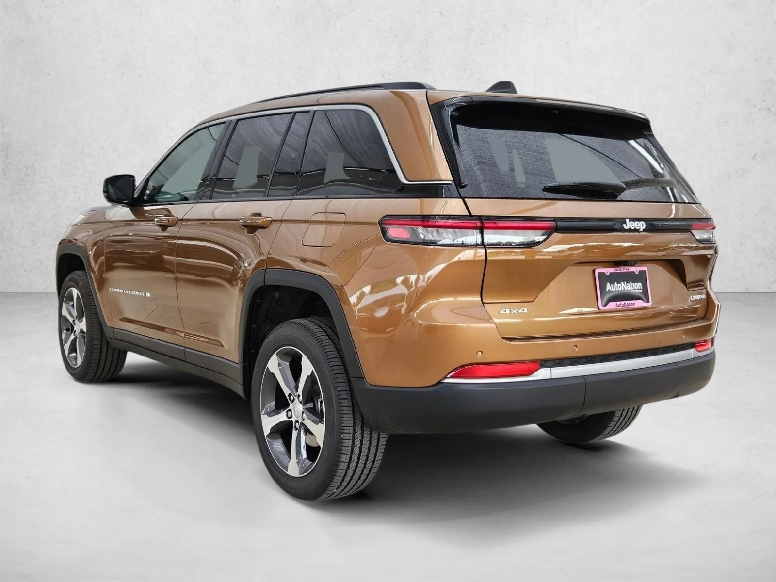 New 2026 Copper Shino Metallic Clear-Coat Exterior Paint Jeep Limited image 9