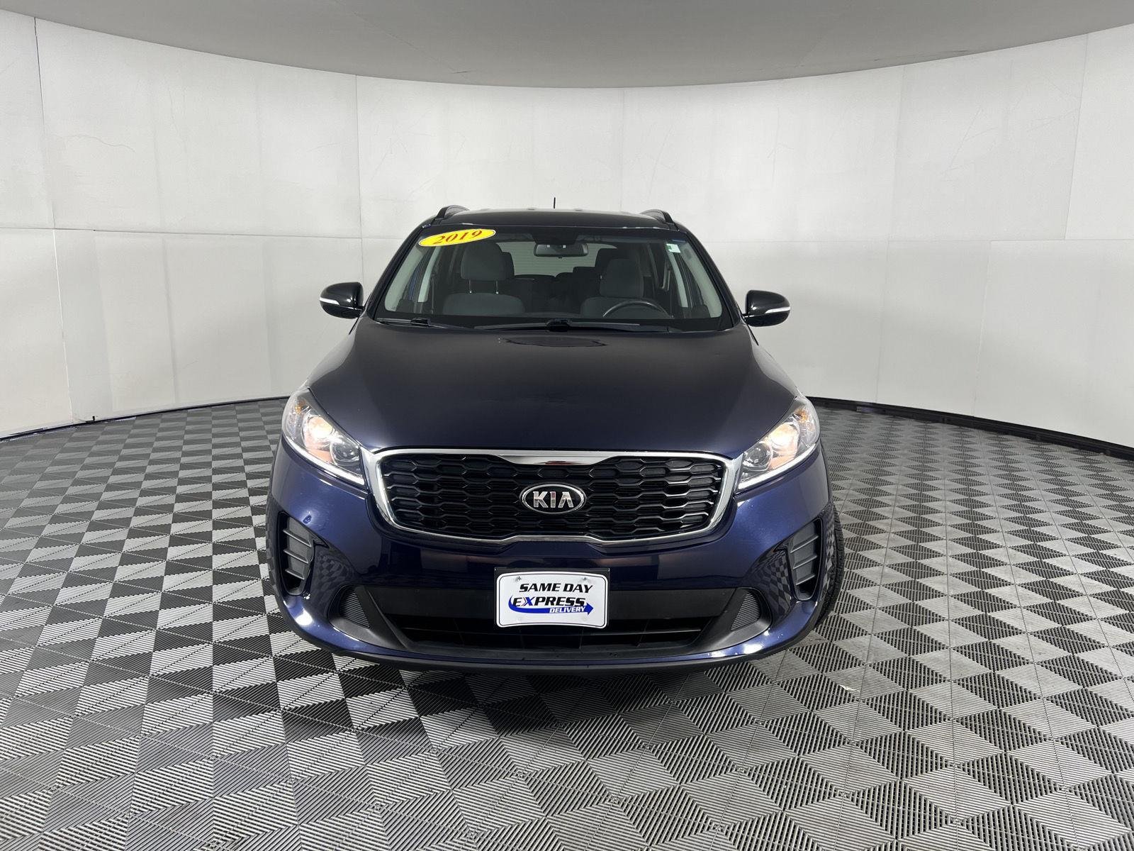 Used 2019 Imperial Blue Kia S V6 image 39