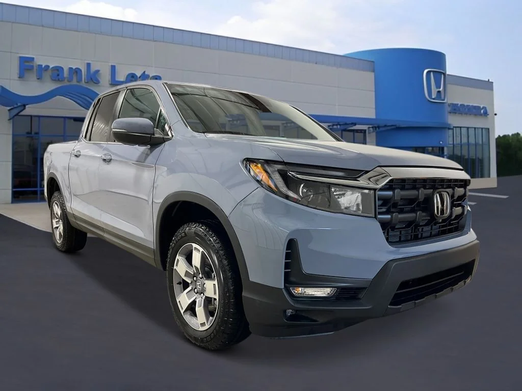 New 2026 Sonic Gray Pearl Honda RTL image 9