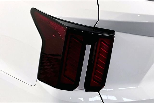 Used 2026 White Kia LX image 22