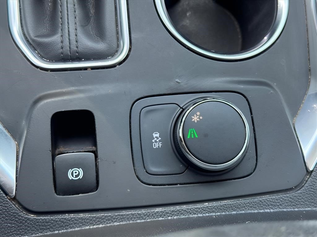Used 2019 Mosaic Black Metallic Chevrolet LT Leather image 25