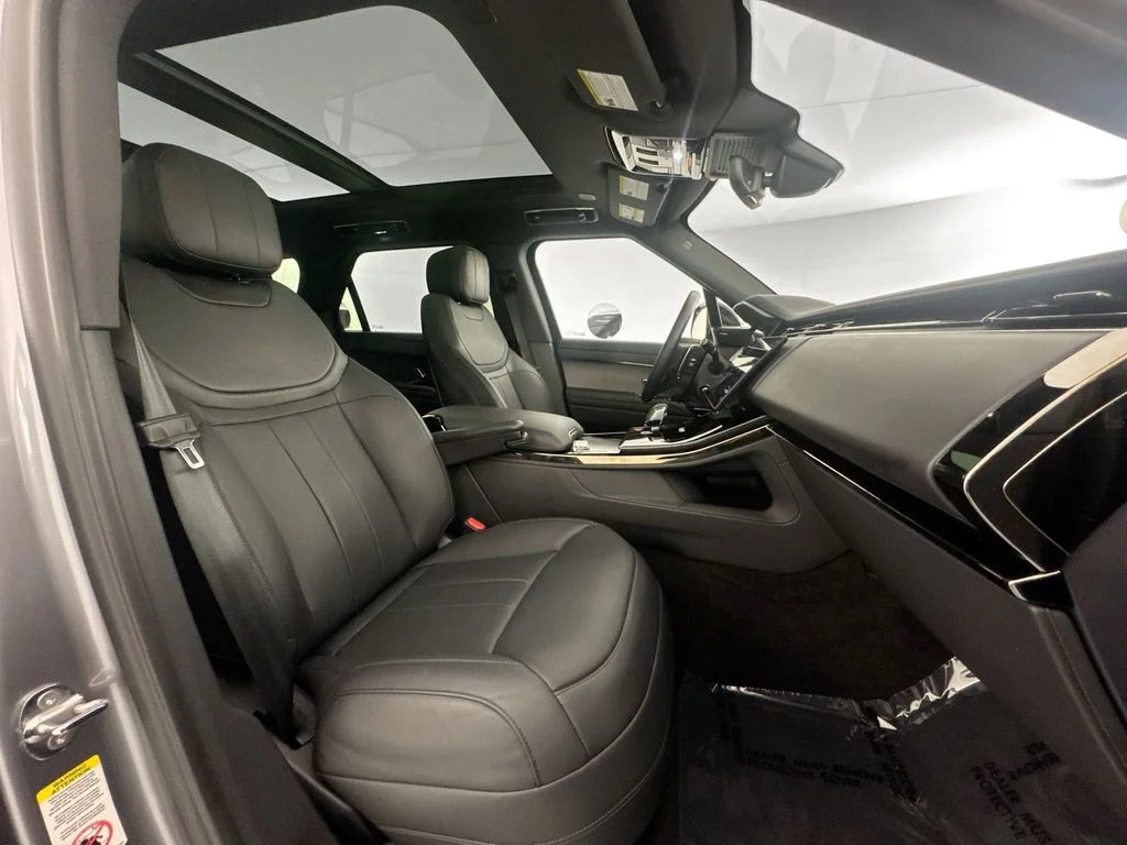 Certified Used 2025 Gray Land Rover SE image 27