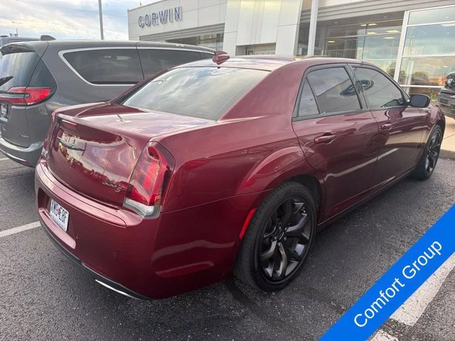 Used 2023 Red Chrysler S image 4