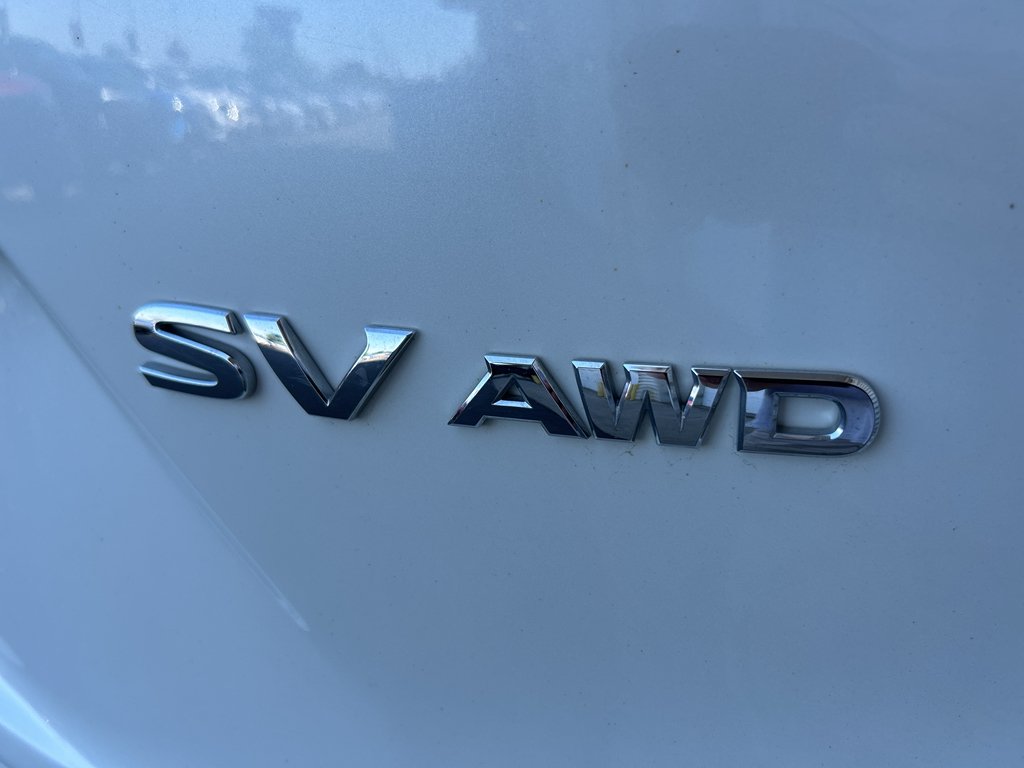 Used 2024 White Nissan SV image 8
