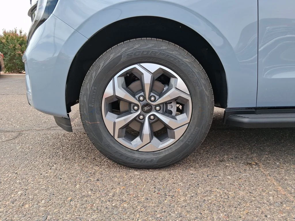 New 2027 Glacier Gray Metallic Tri-Coat Ford MAX Active image 25