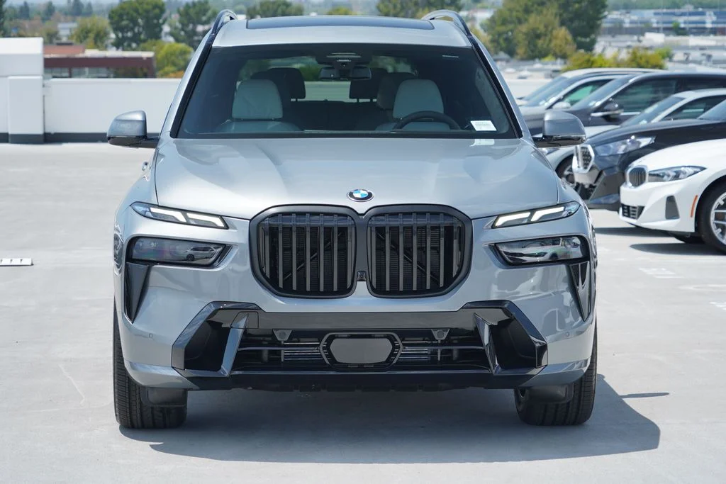 New 2027 Skyscraper Grey Metallic BMW xDrive40i image 2