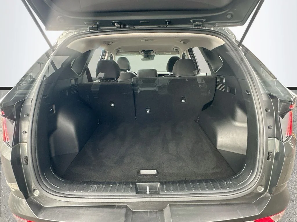 Used 2022 Gray Hyundai SEL image 24