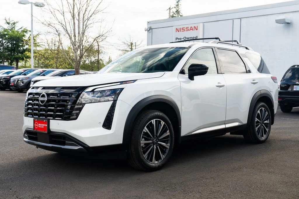 New 2026 Everest White Pearl TriCoat Nissan Platinum image 3