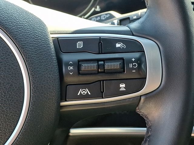 Used 2024 White Kia X-Pro Prestige image 24