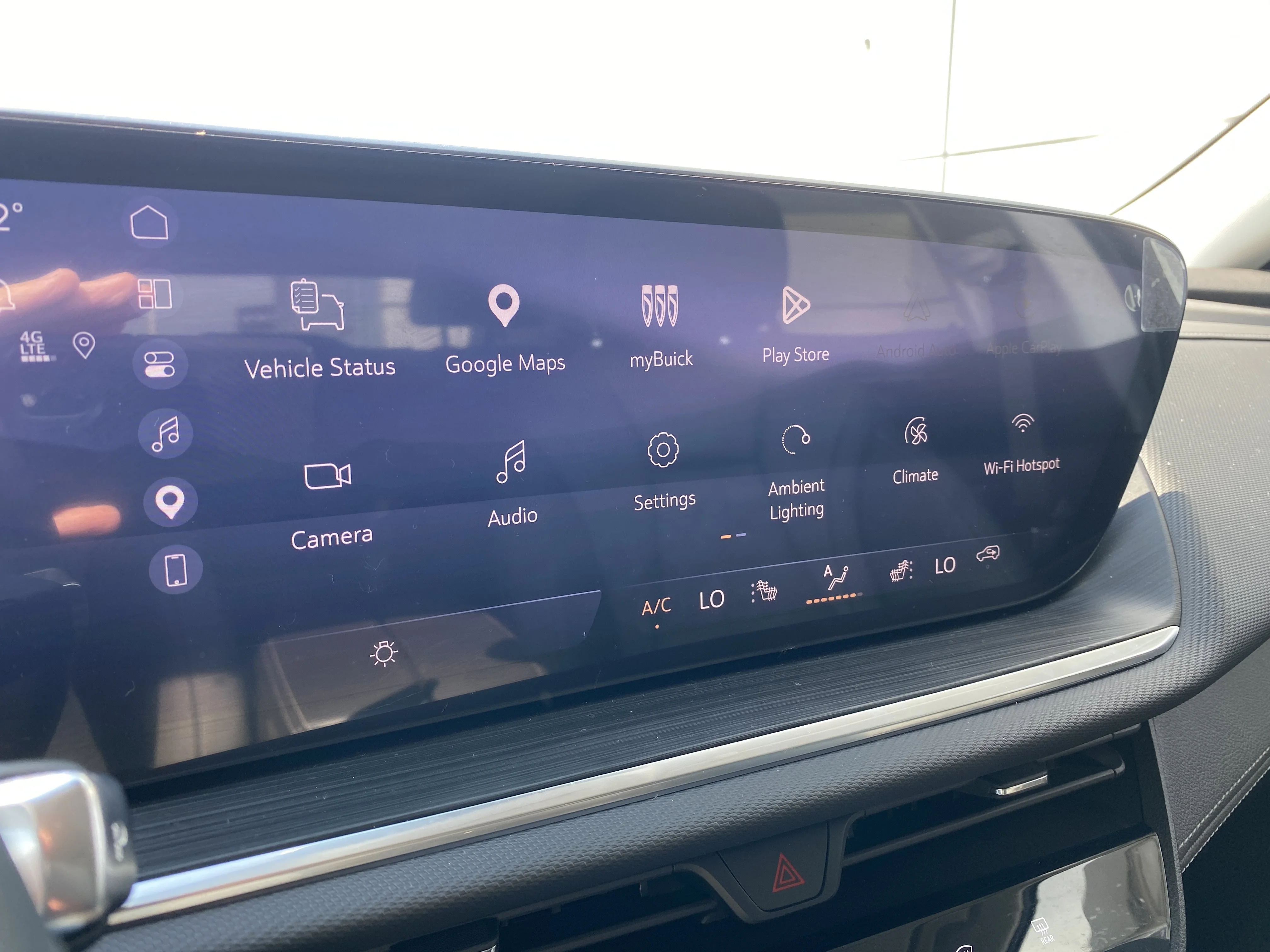 New 2026 EBONY TWILIGHT METALLIC Buick Preferred image 20