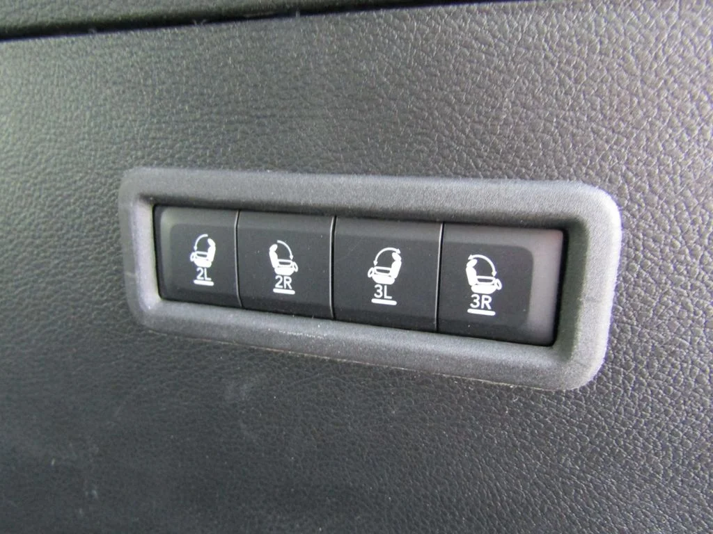 Used 2022 Gray Jeep Series III image 36