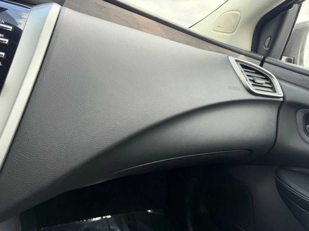 Used 2020 Orange Nissan Platinum image 33