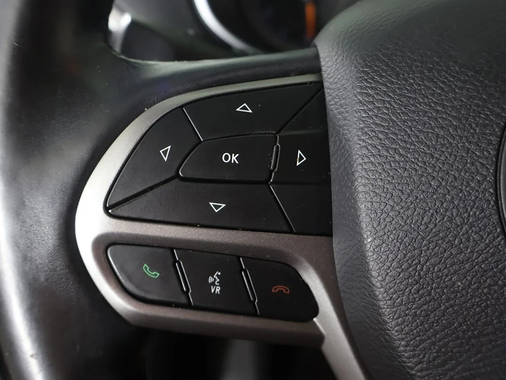 Used 2019 White Jeep Limited image 45