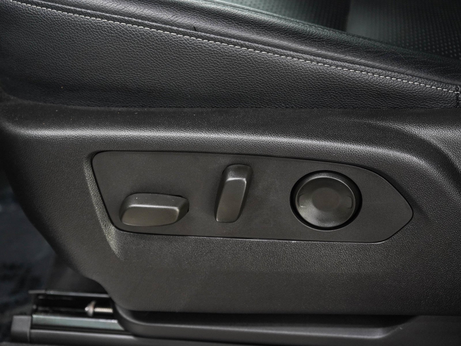 Used 2024 Black Chevrolet LT image 24