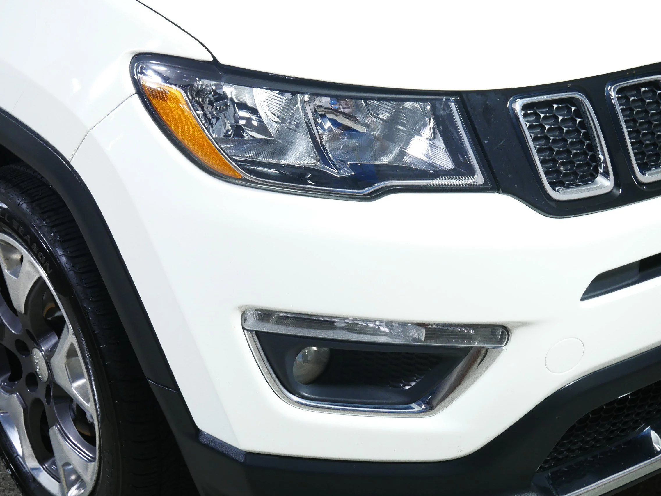 Used 2017 White Clearcoat Jeep Limited image 16