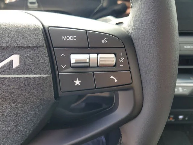 New 2025 Snow White Pearl Kia EX image 12
