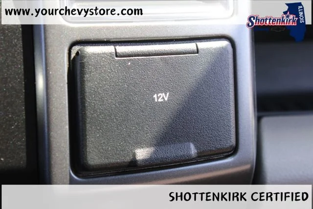 Used 2018 Silver Ford XLT image 32
