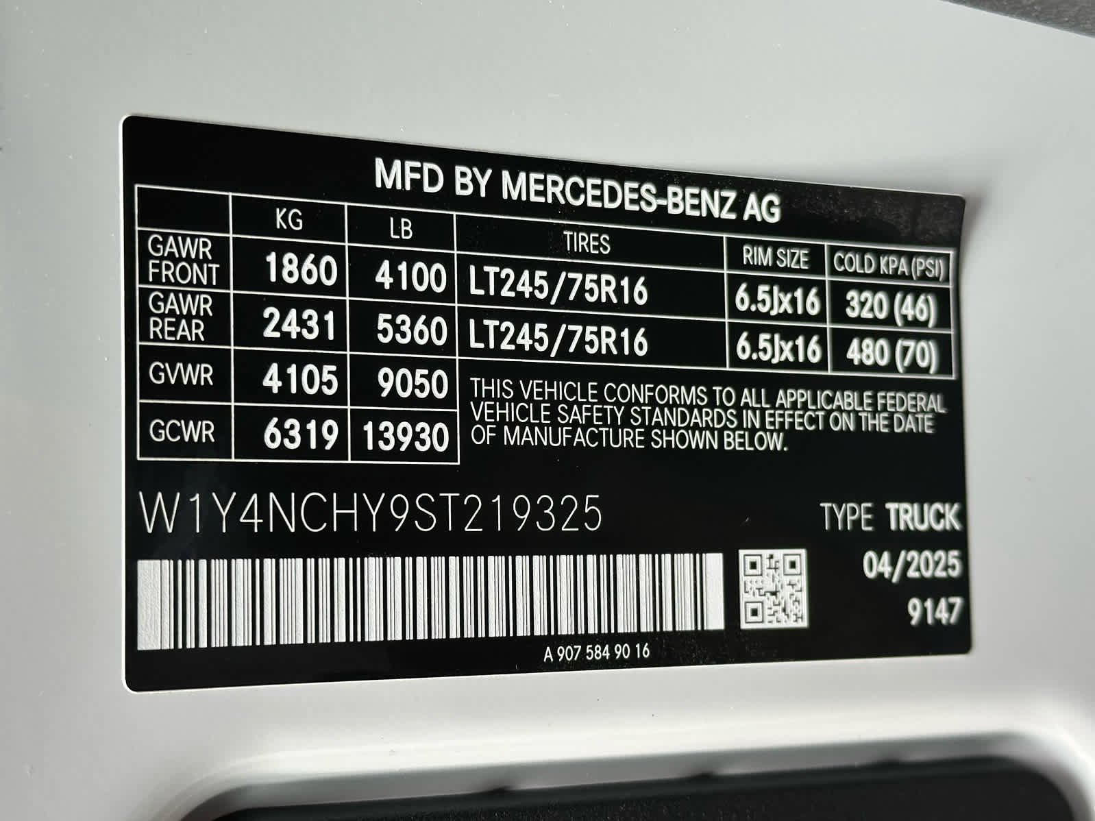2025 Mercedes-Benz Sprinter Cargo Van Base - Photo 27
