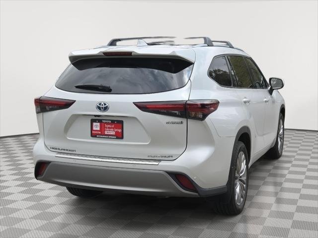 Certified Used 2024 Wind Chill Pearl Toyota Platinum image 45