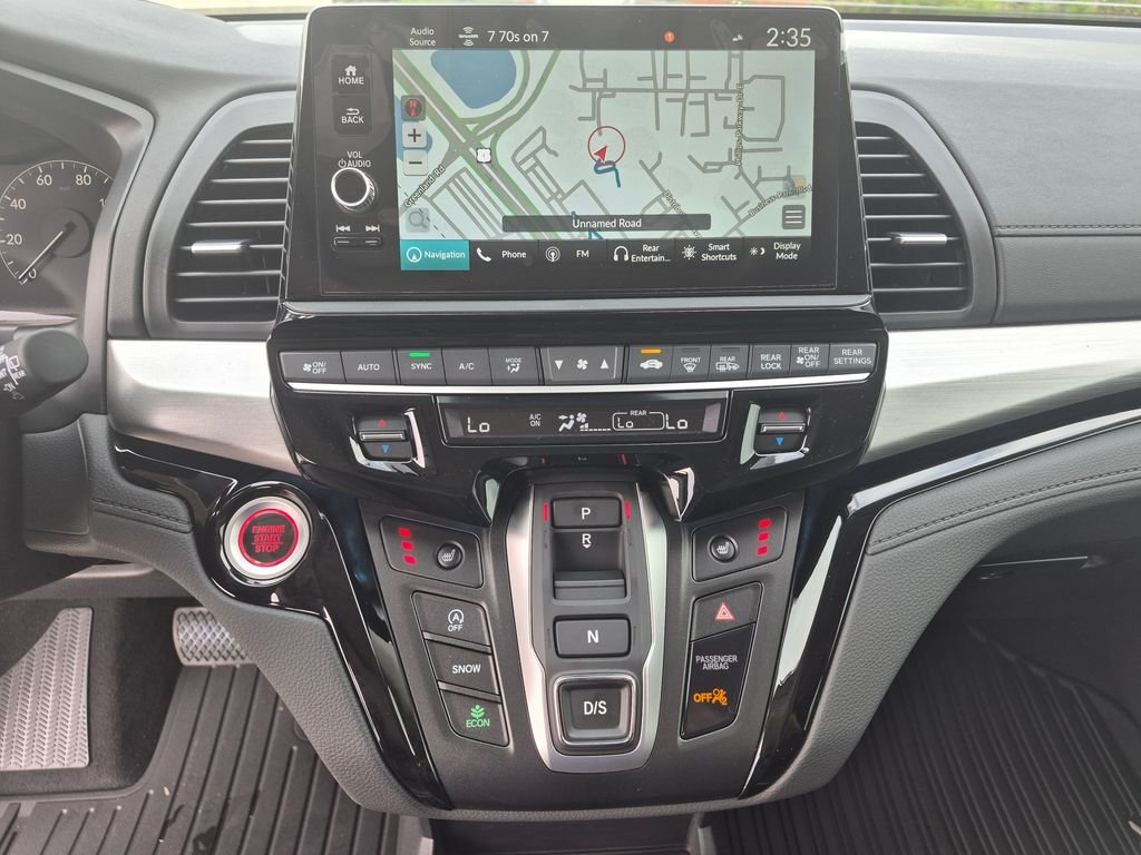 New 2027 Sonic Gray Pearl Honda Touring image 12