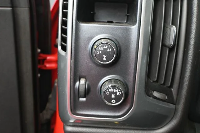 Used 2014 Red Chevrolet LT image 30