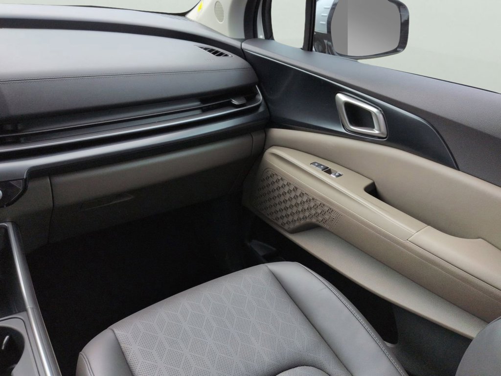New 2026 Snow White Pearl Kia LXS image 15