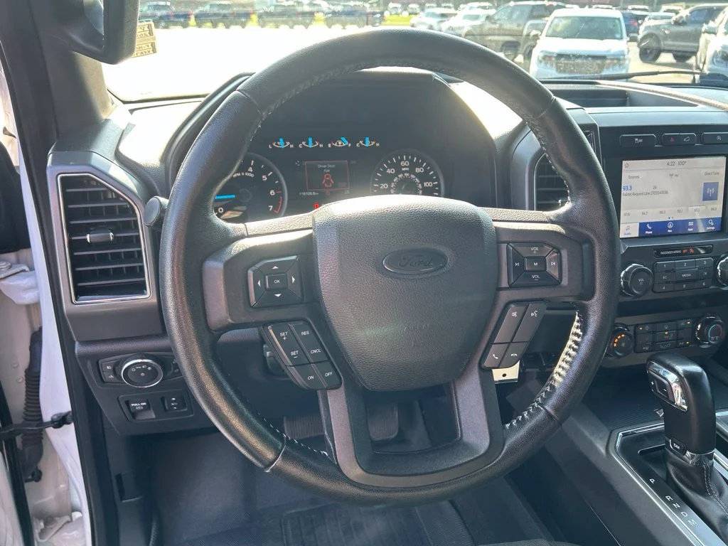 Used 2019 Oxford White Ford XLT image 12