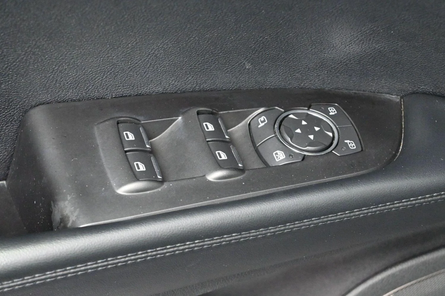 Used 2020 Infinite Black Lincoln Reserve image 15