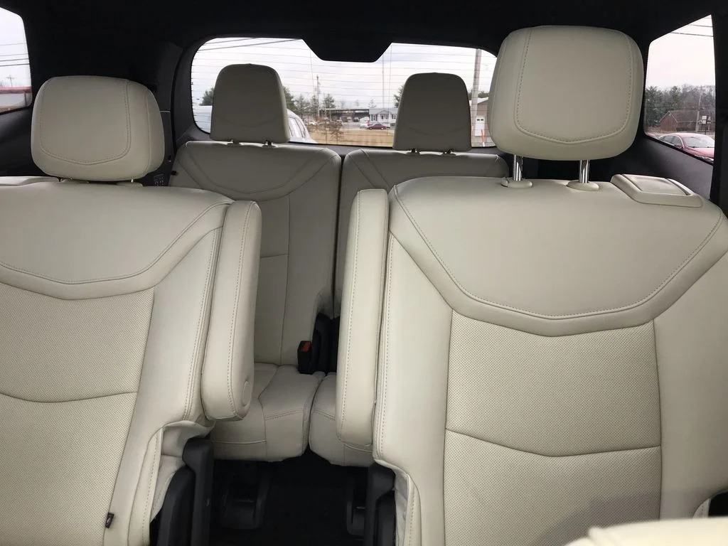 Used 2023 Black Cadillac Sport image 23