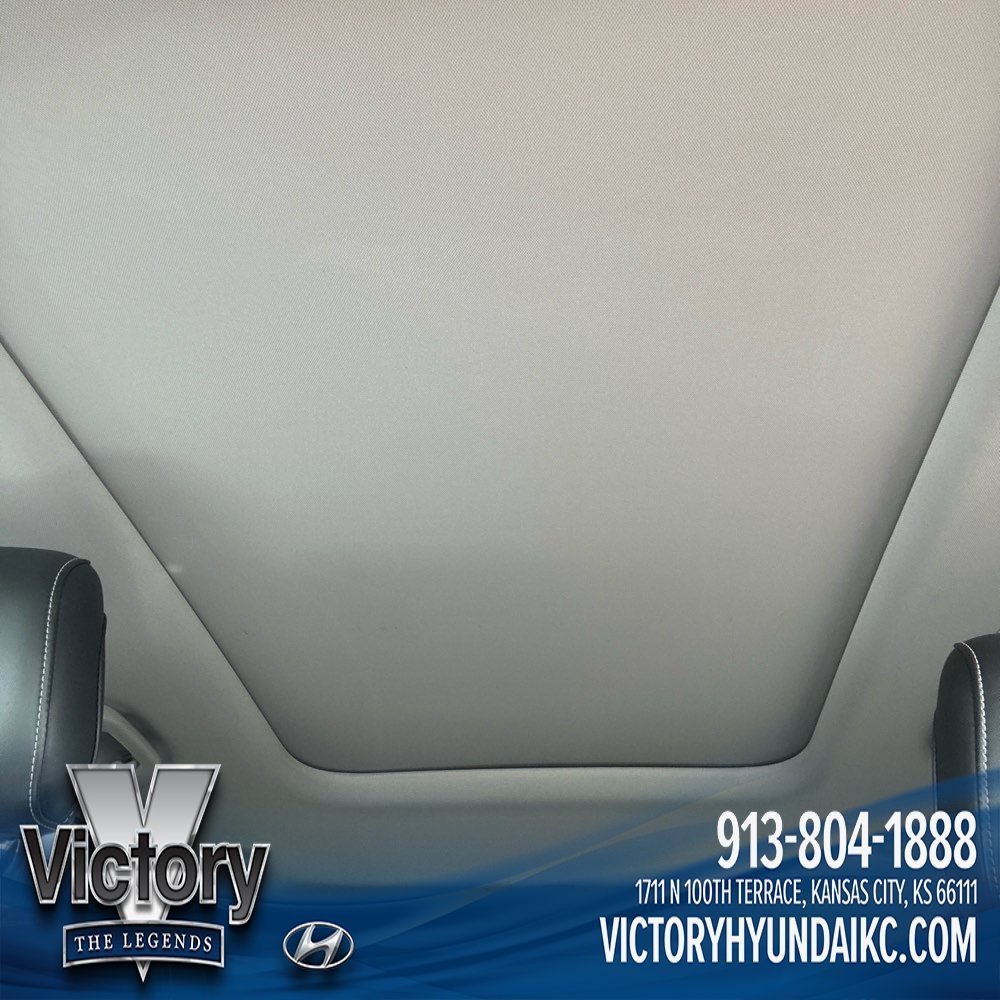 Used 2023 White Jeep Limited image 6