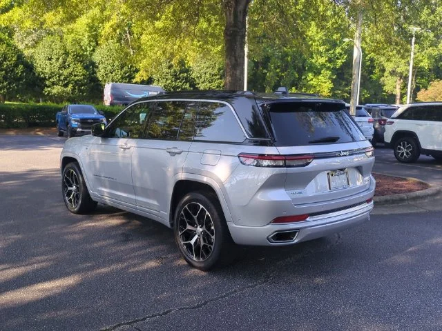 Used 2024 Silver Jeep Summit Reserve 4xe image 3