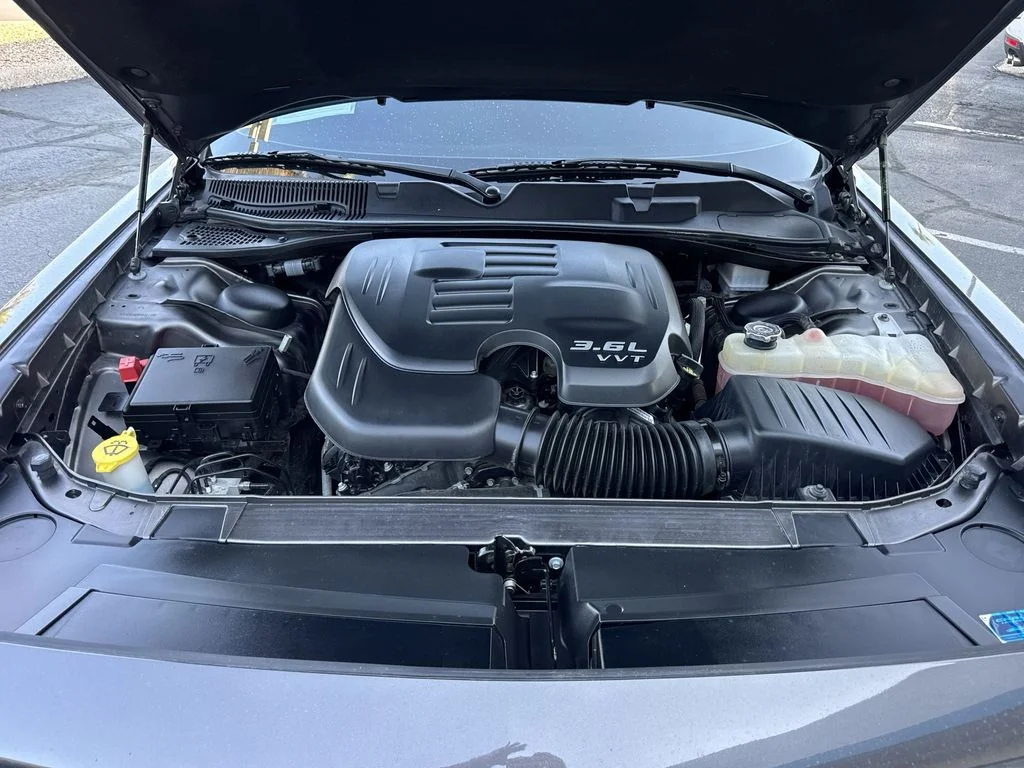 Used 2023 Gray Dodge SXT image 30