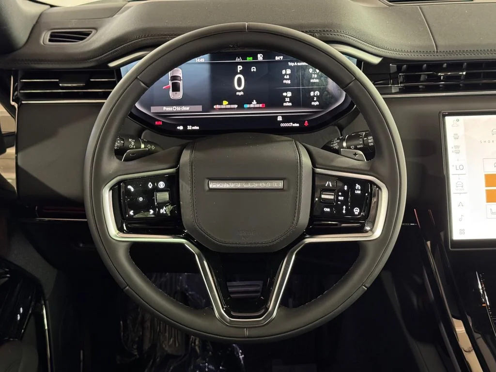 New 2026 Fuji White Land Rover SE image 18