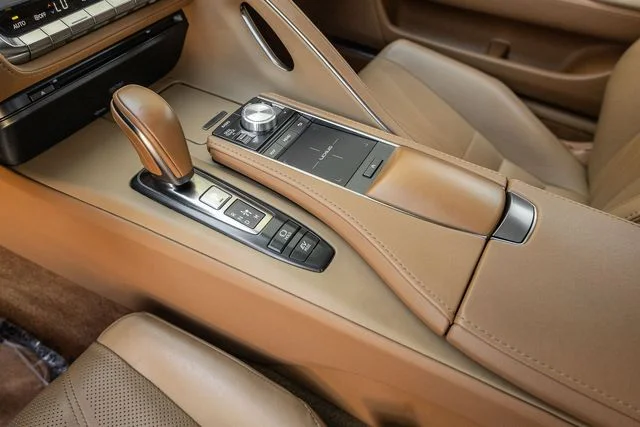 2018 Lexus LC 500 - Photo 10