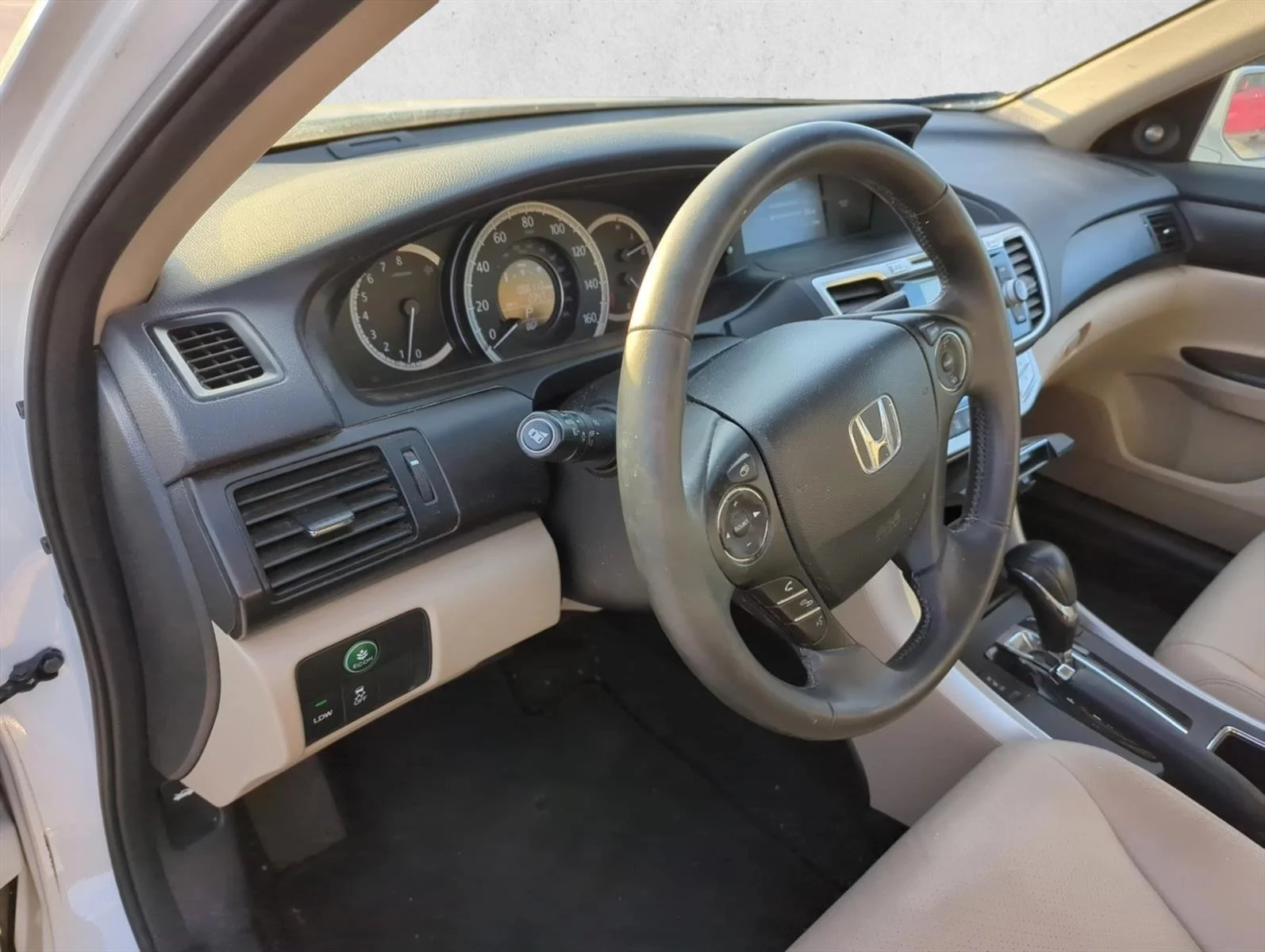Used 2015 White Honda EX-L image 13