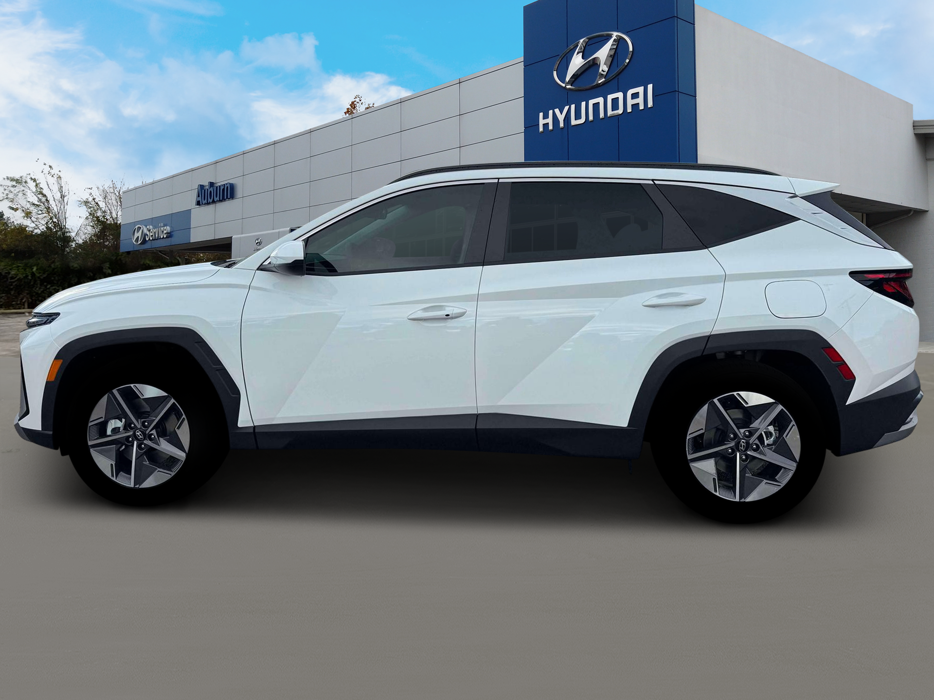 New 2026 White Hyundai SEL FWD image 3