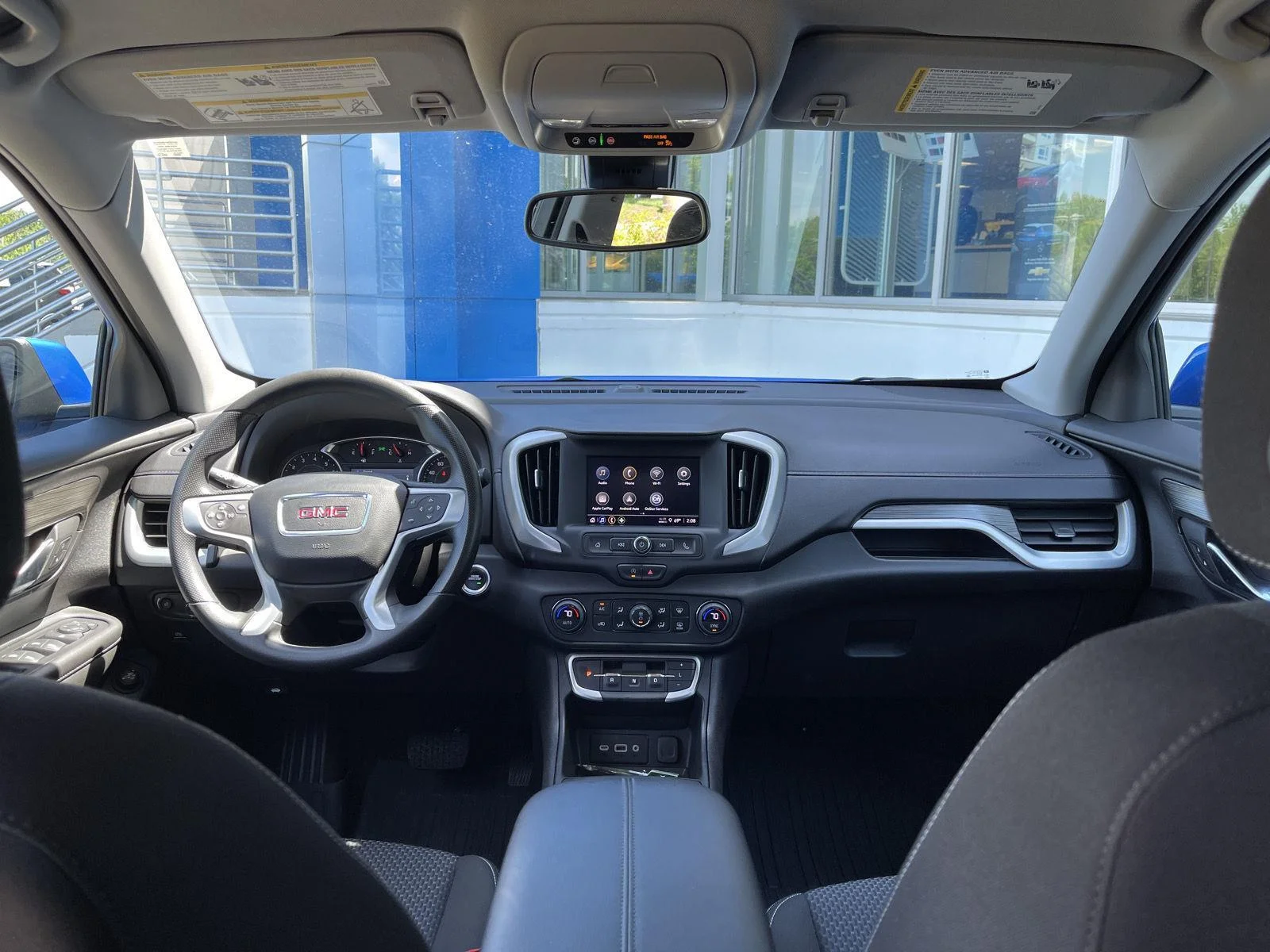 Used 2024 Riptide Metallic GMC SLE image 23