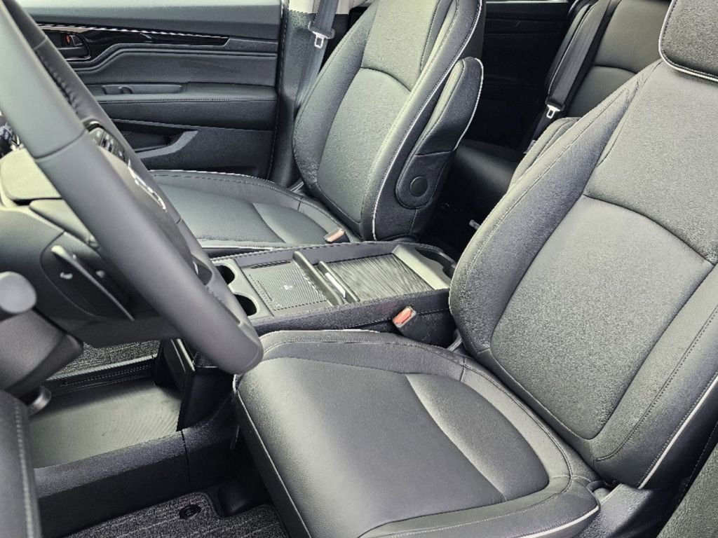 New 2026 Platinum White Pearl Honda Touring image 30