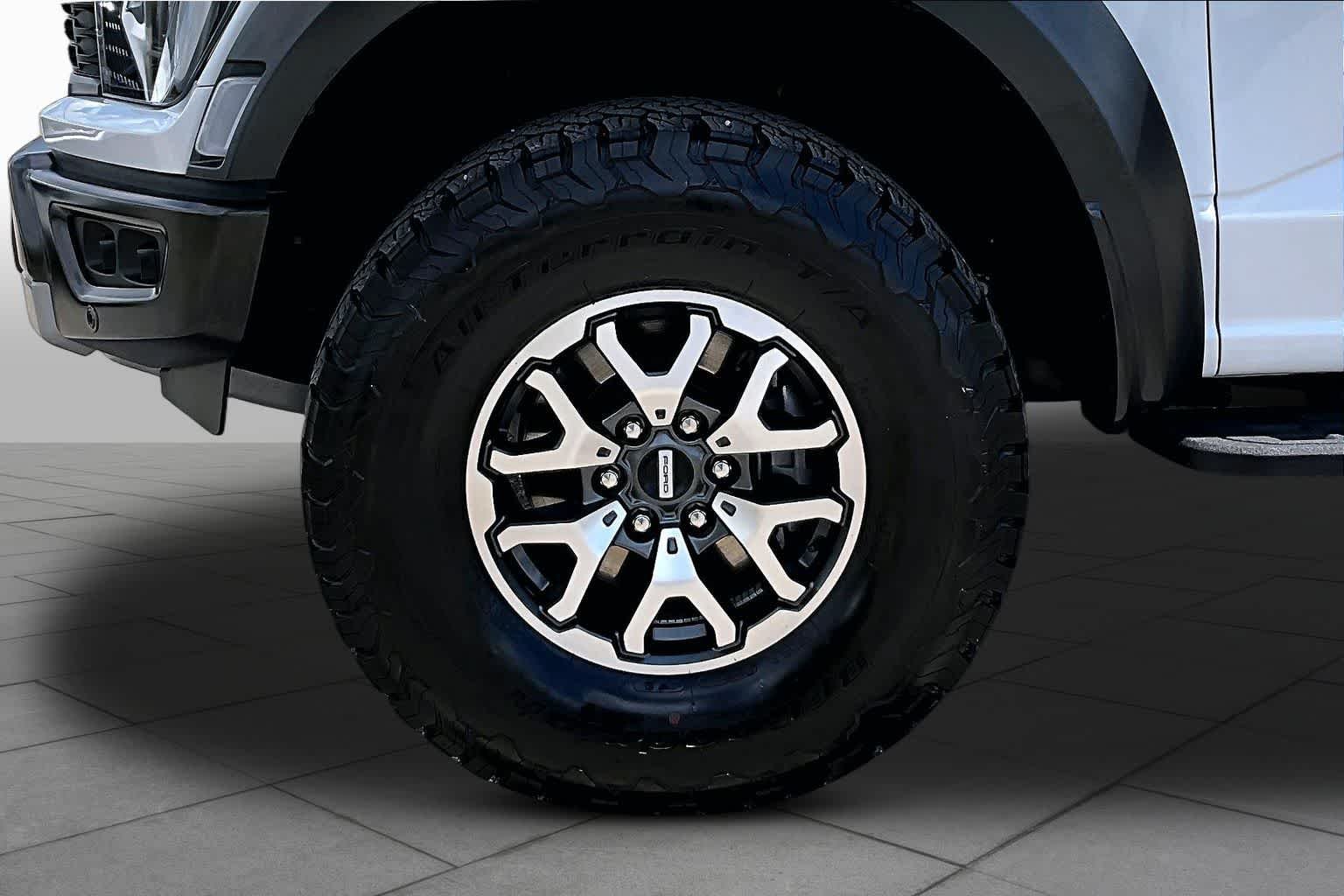 Used 2023 Oxford White Ford Raptor image 11