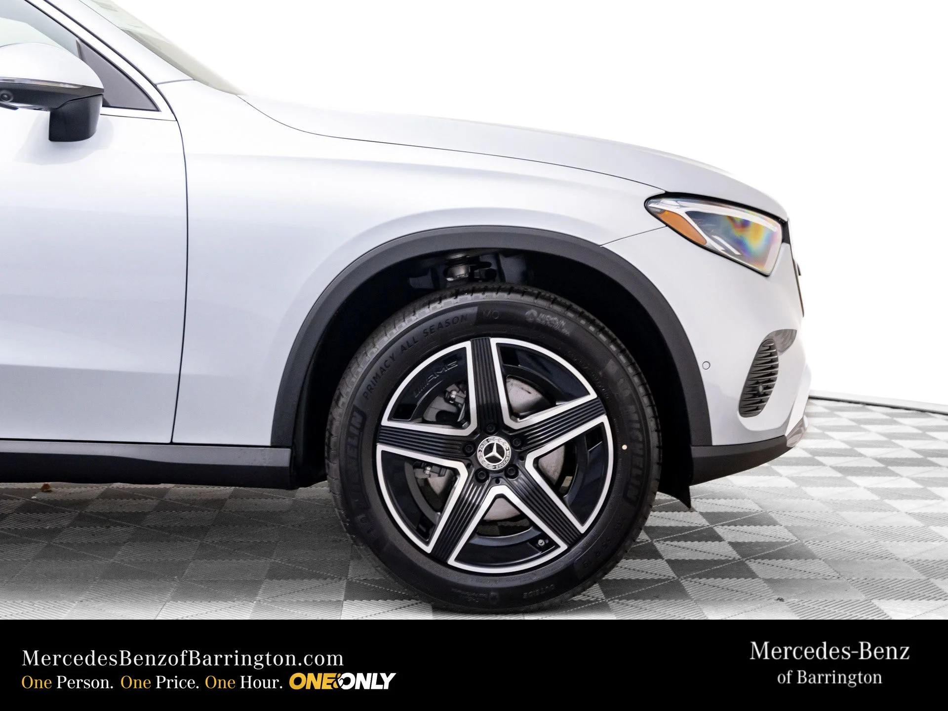 New 2026 Silver Mercedes-Benz GLC 300 image 31