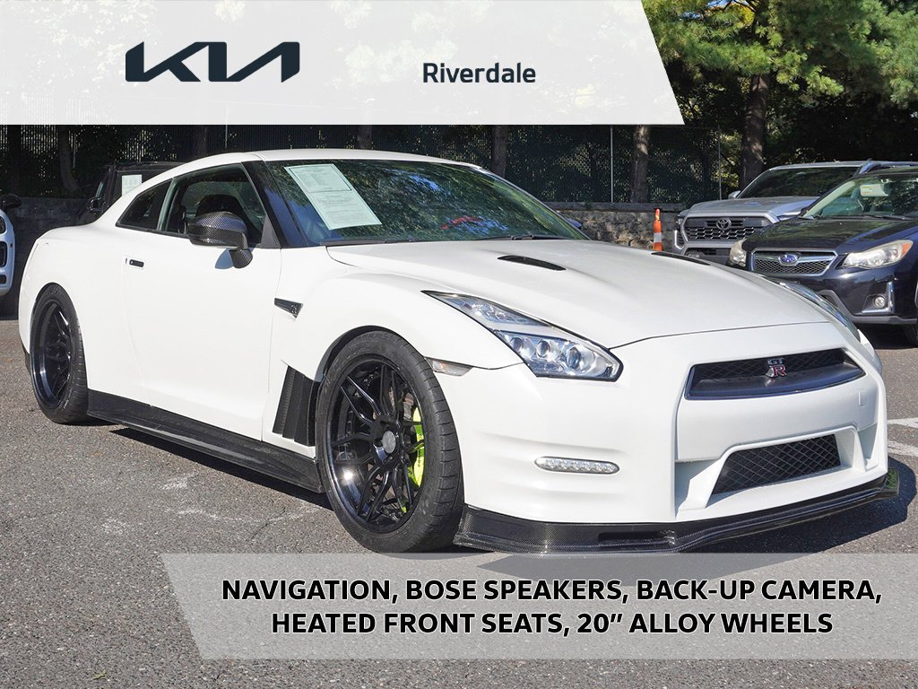 2015 Nissan GT-R Black Edition