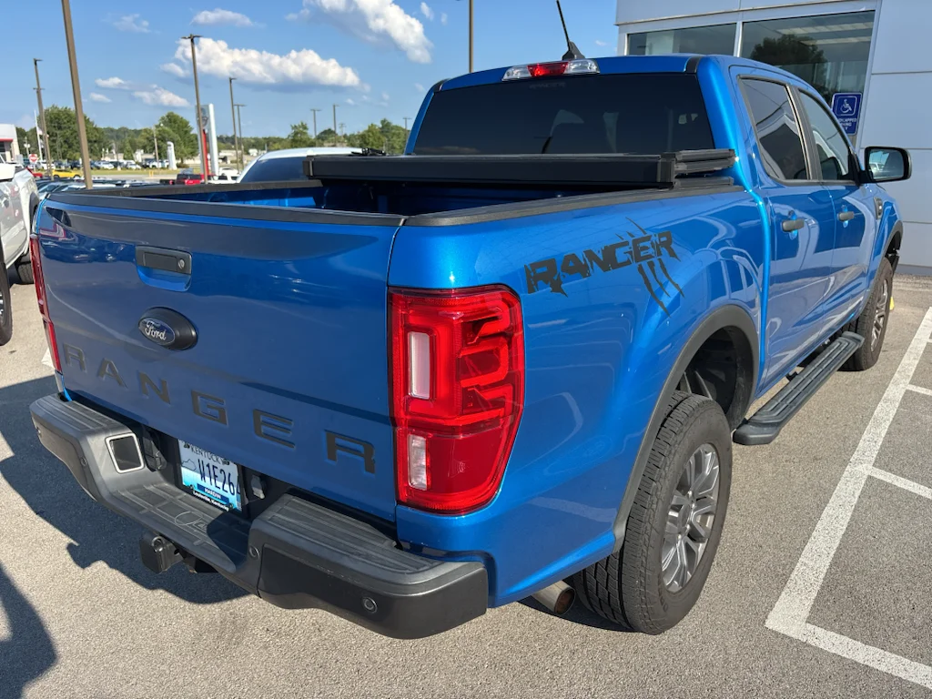 Used 2021 Velocity Blue Metallic Ford XLT image 5