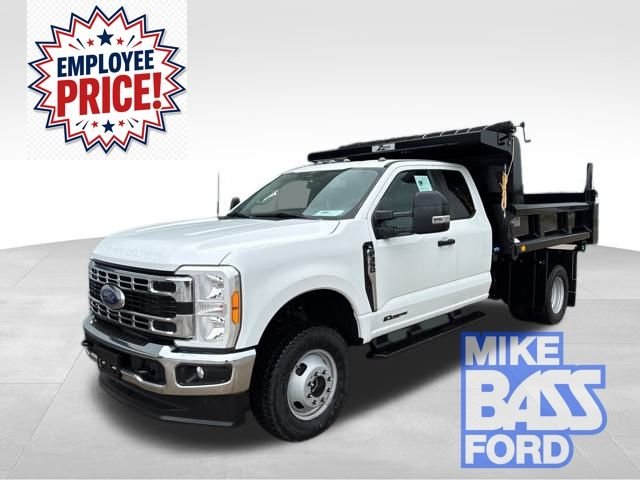 2023 Ford F-350 XL 4x4 SuperCab 168-In DRW's photo