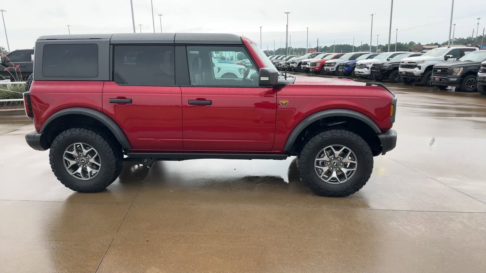 Used 2025 Ruby Red Metallic Ford Badlands image 9