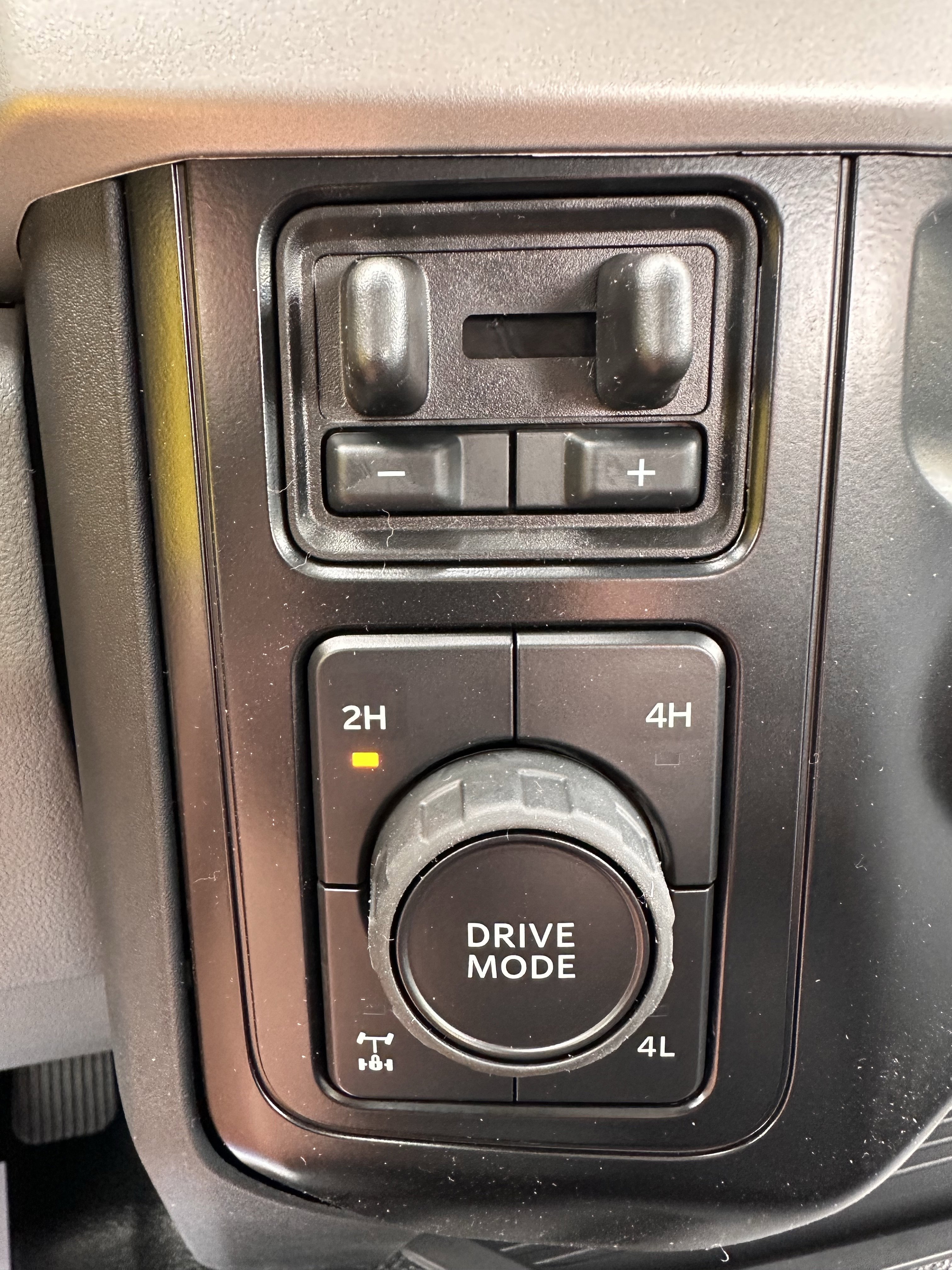 New 2026 Oxford White Ford F-250® XL image 20