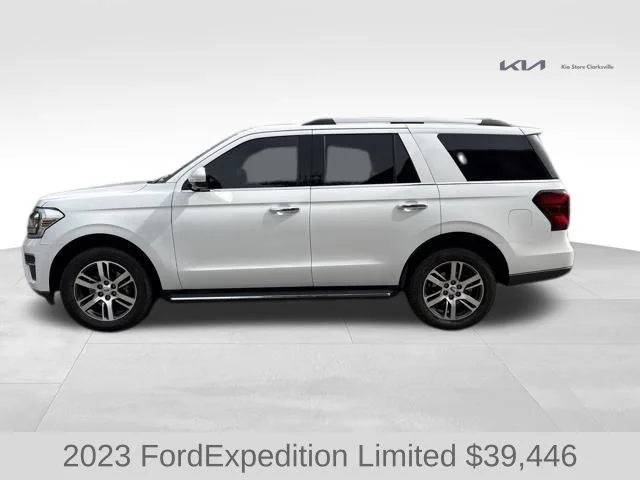Used 2023 White Ford Limited image 5