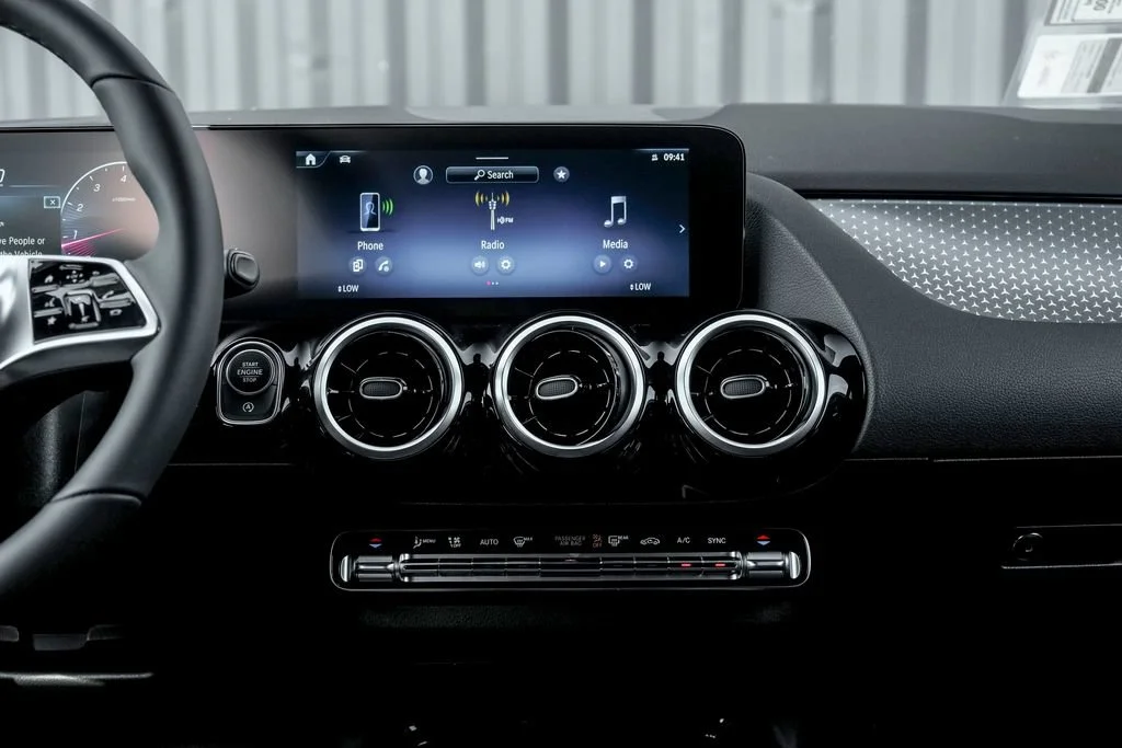 New 2026 Night Black Mercedes-Benz GLA 250 image 53
