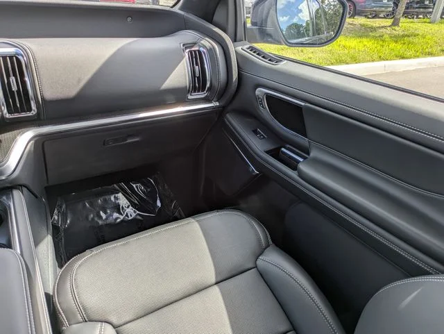 New 2026 Agate Black Metallic Ford MAX Platinum® image 17