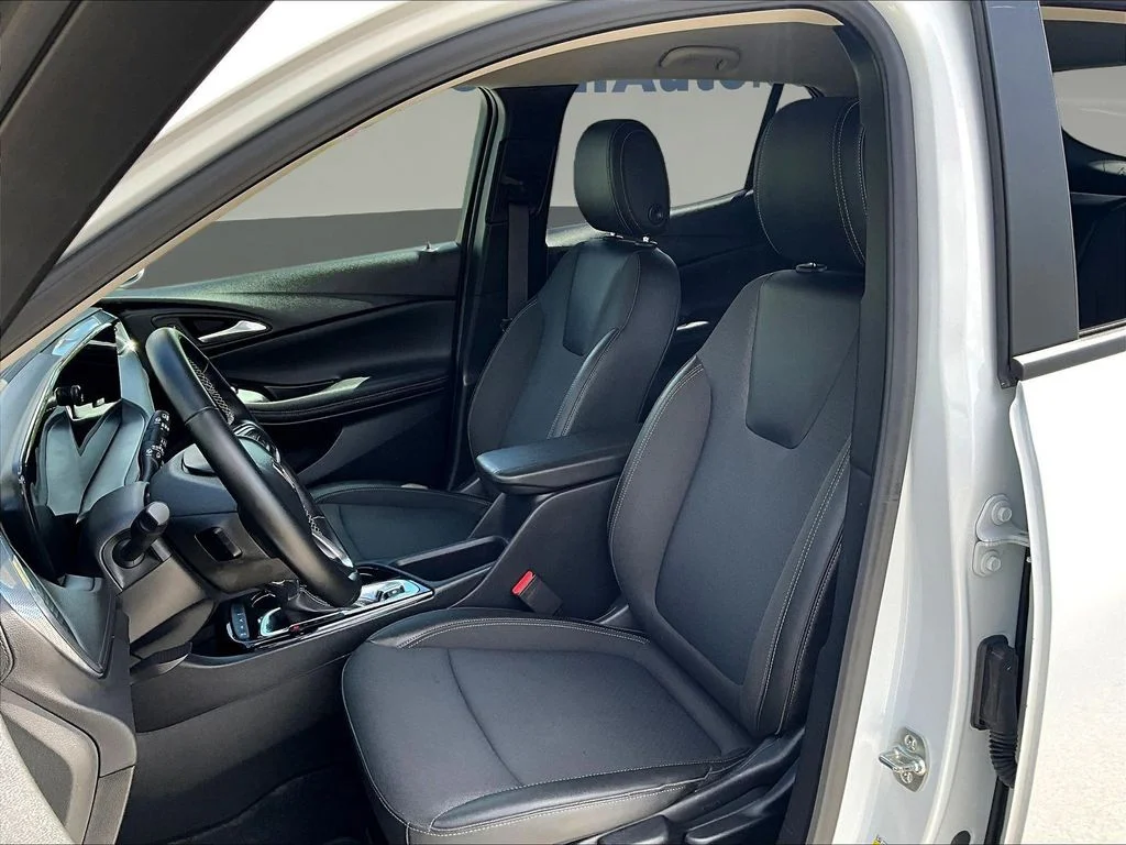 Used 2025 White Buick Preferred image 22