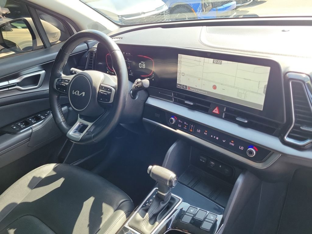 Used 2023 White Kia EX image 8